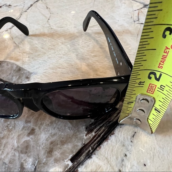 VINTAGE EUCChanel Authentic Sunglasses With Case No Scratches no sign of wear - Picture 11 of 13
